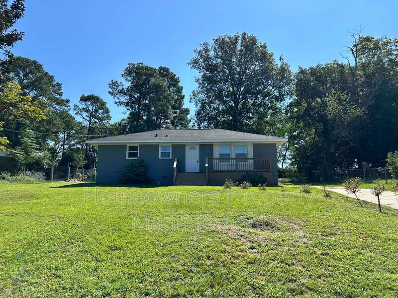 3921 Village Dr property image