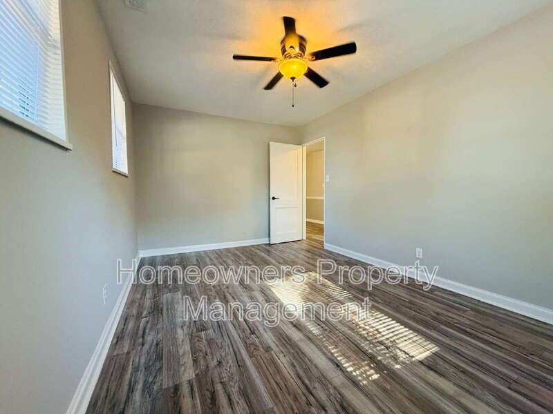 463 McRae Dr. property image