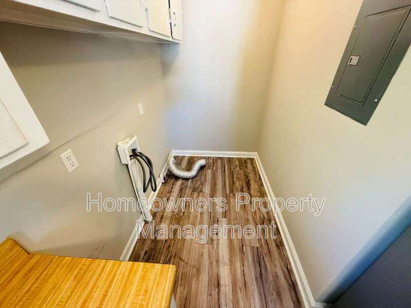 463 McRae Dr. property image