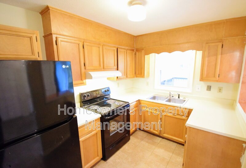 711 Niven Ave property image