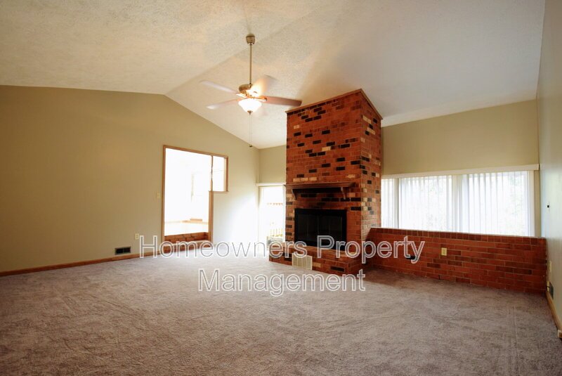 2347 Rolling Hill Dr. - Two Weeks Free off First Full Month property image