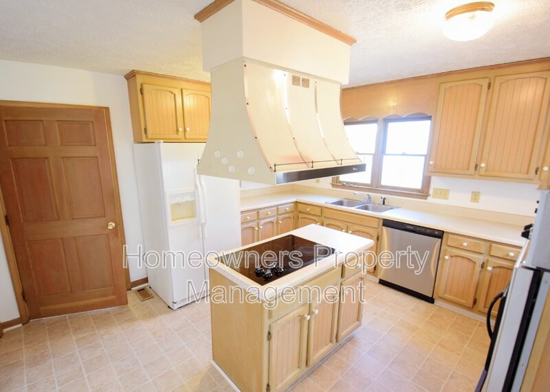 2347 Rolling Hill Dr. - Two Weeks Free off First Full Month property image