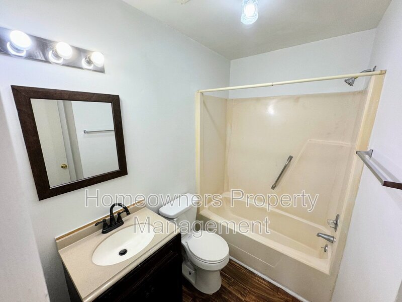 6633 Abbey Lane - Two weeks free off first full month property image