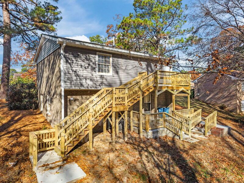 Montclair-Newly Renovated Tri-Level-- 735 Ashbrook Road property image