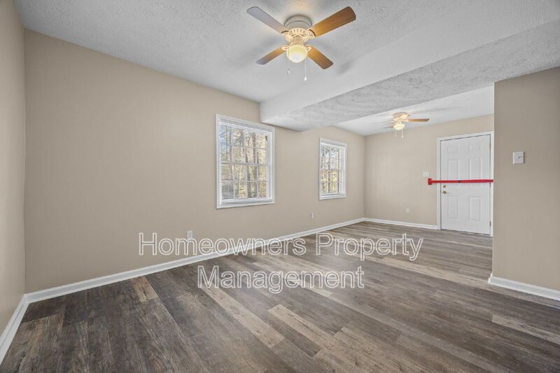 Montclair-Newly Renovated Tri-Level-- 735 Ashbrook Road property image