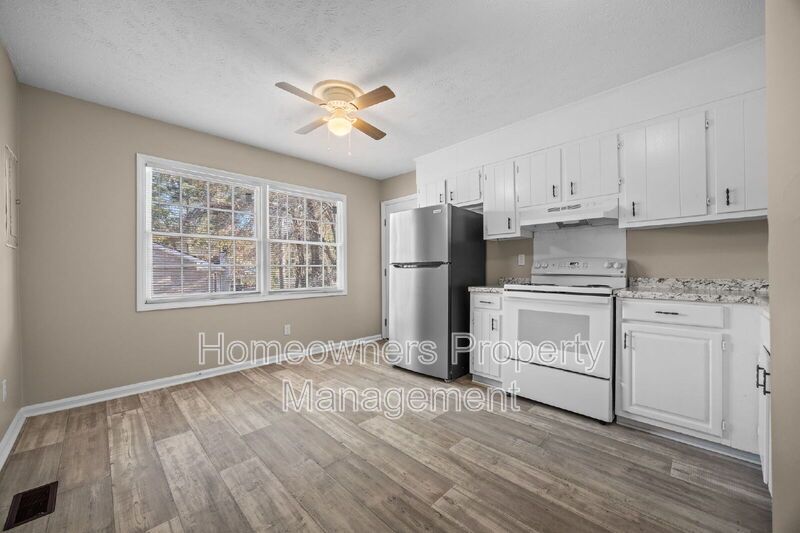 Montclair-Newly Renovated Tri-Level-- 735 Ashbrook Road property image