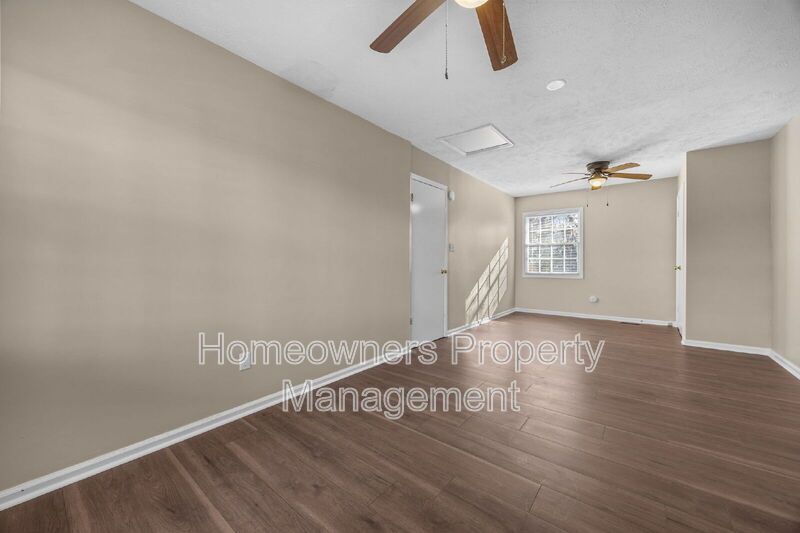 Montclair-Newly Renovated Tri-Level-- 735 Ashbrook Road property image