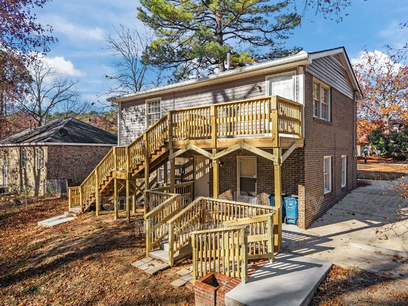 Montclair-Newly Renovated Tri-Level-- 735 Ashbrook Road property image