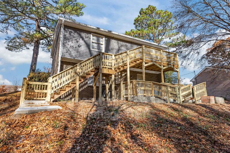 Montclair-Newly Renovated Tri-Level-- 735 Ashbrook Road property image