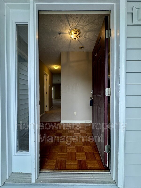 308-11 Waterdown property image
