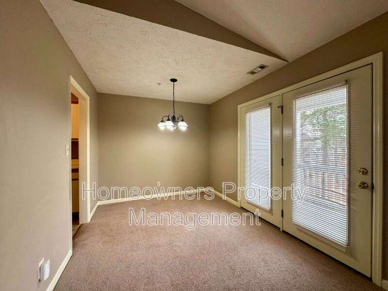 308-11 Waterdown property image