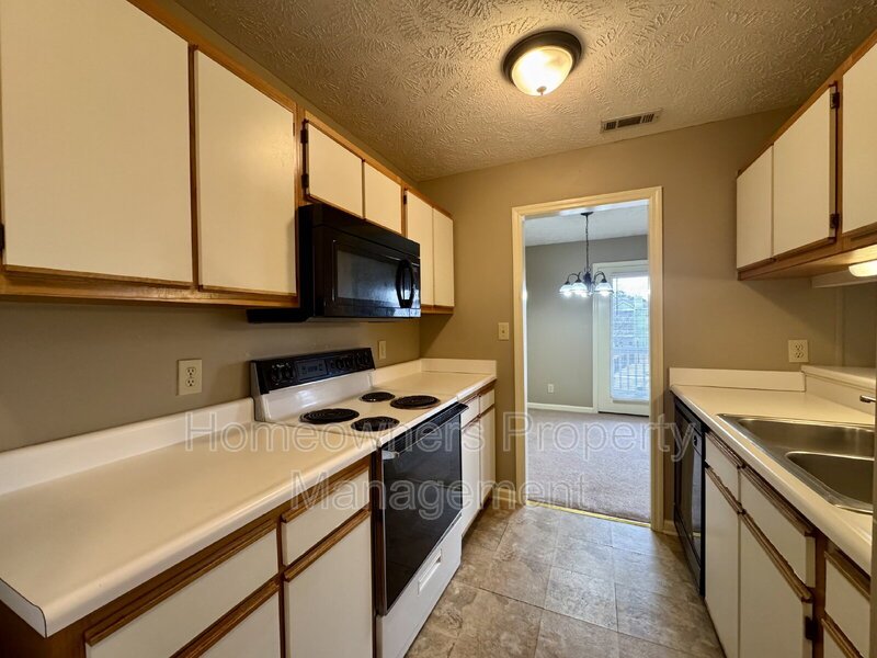 308-11 Waterdown property image
