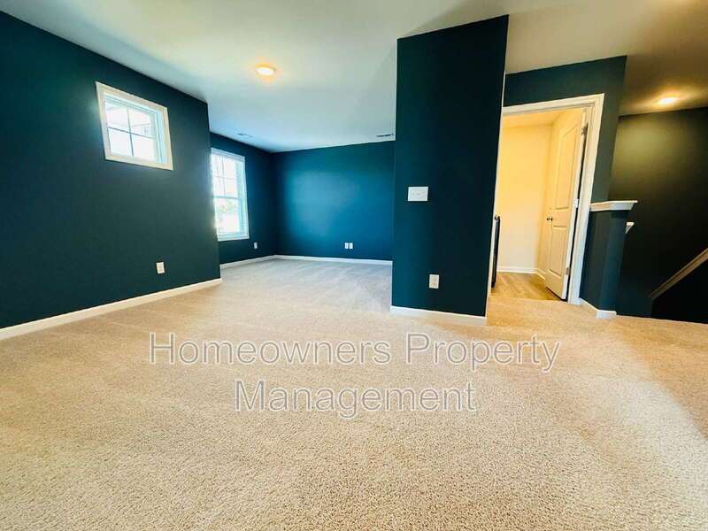 Charming 4-Bedroom Sanctuary in Hope Mills property image