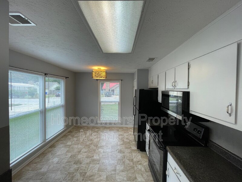 7060 Candlewood Dr property image