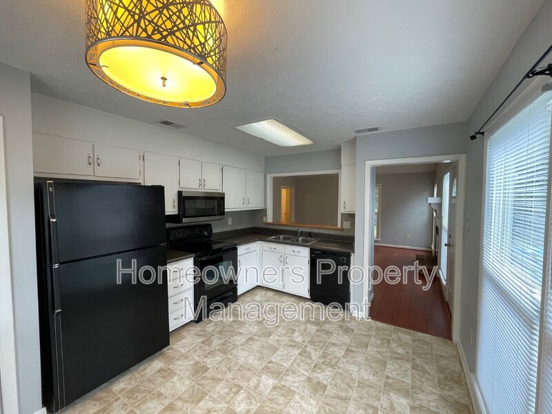 7060 Candlewood Dr property image