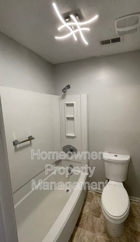 7060 Candlewood Dr property image