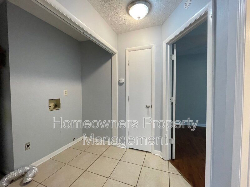 7060 Candlewood Dr property image