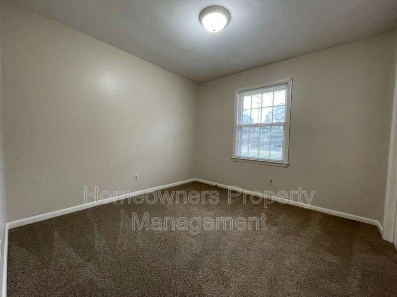 4912 Rosehill Road property image