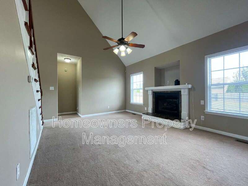 Hunters Crossing property image