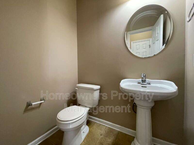 Hunters Crossing property image