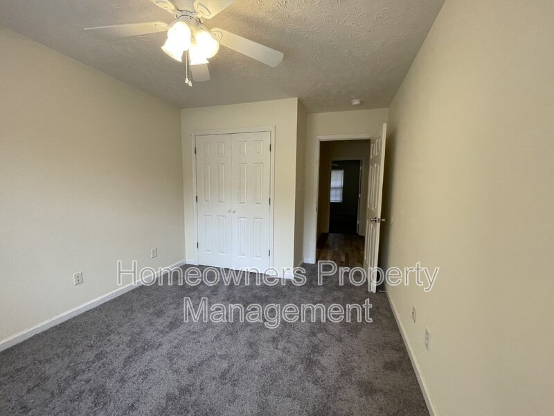 522 Longview Dr. Apt B ~ COMING SOON ~ property image