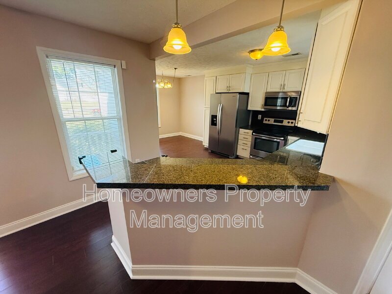 318 Hawthorn Dr - Spacious 3BR Home property image