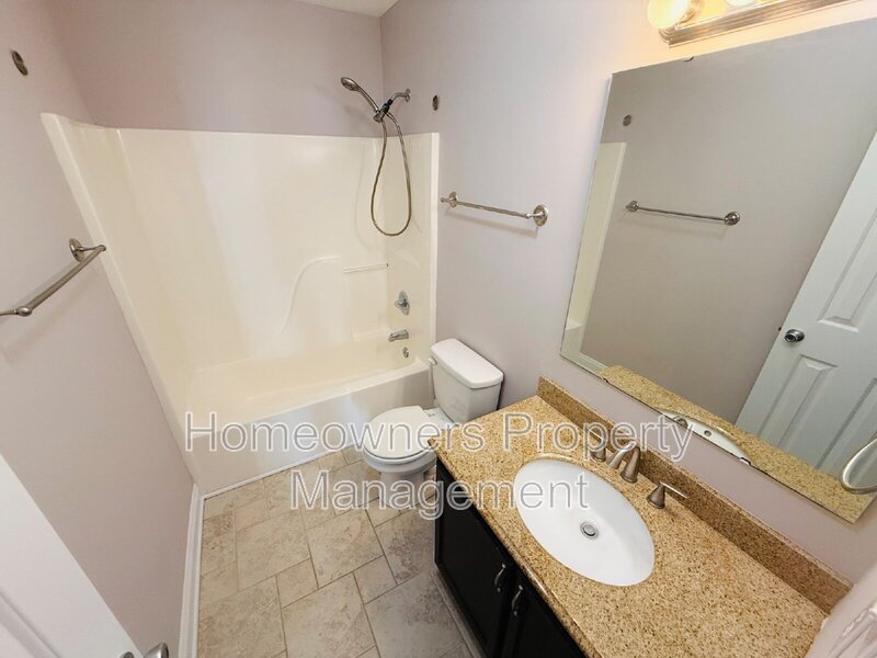 318 Hawthorn Dr - Spacious 3BR Home property image