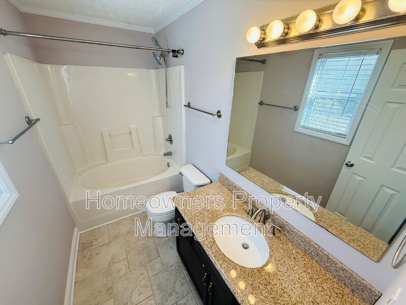 318 Hawthorn Dr - Spacious 3BR Home property image