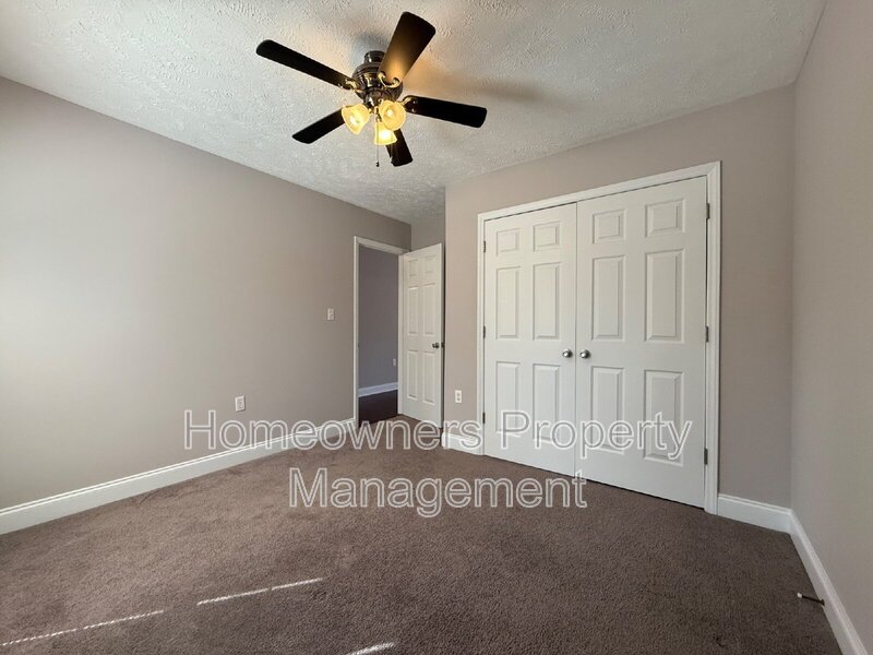 318 Hawthorn Dr - Spacious 3BR Home property image