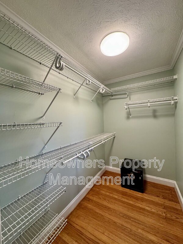 Welcome to Vanstory Hills property image