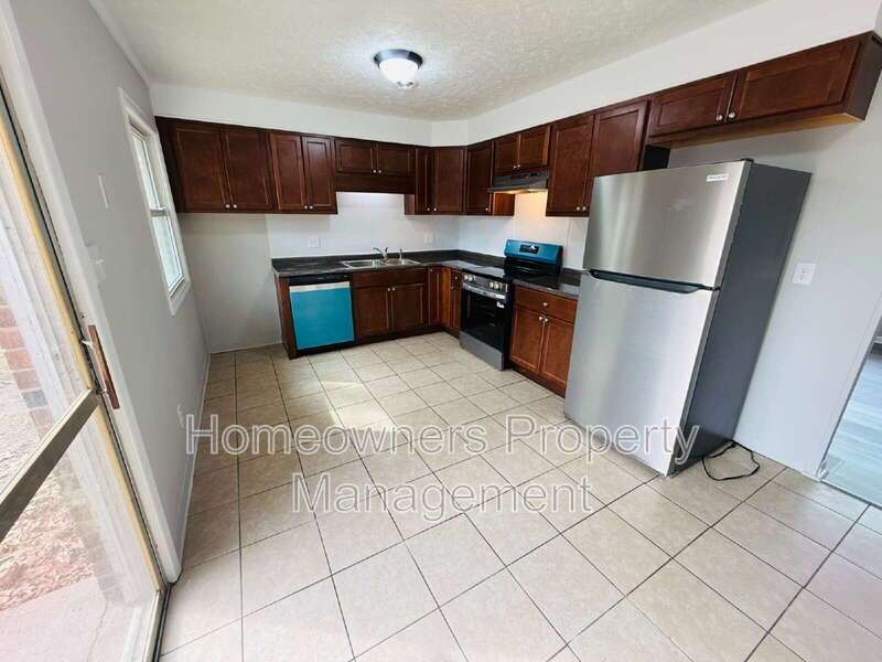 4736 Rosehill Rd property image