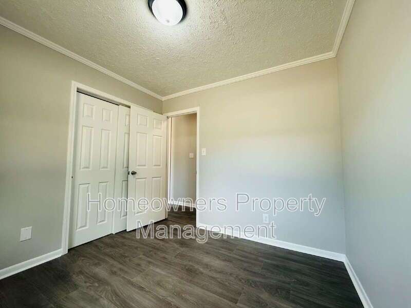 4736 Rosehill Rd property image