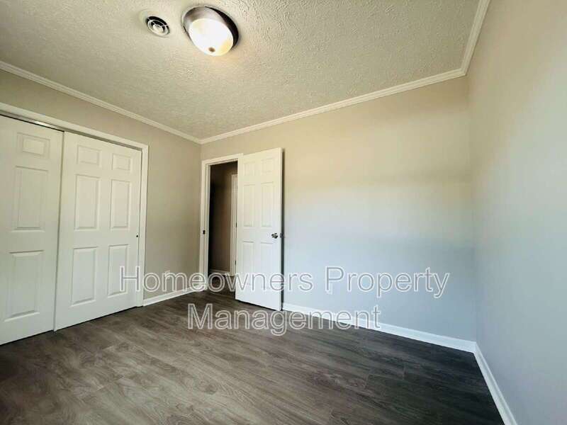 4736 Rosehill Rd property image