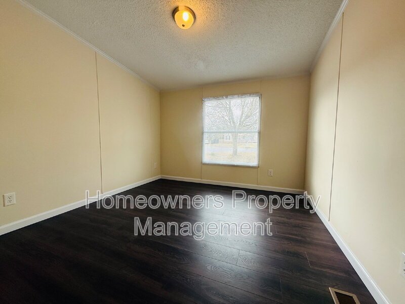 Welcome to 37 Jefferson Ln property image