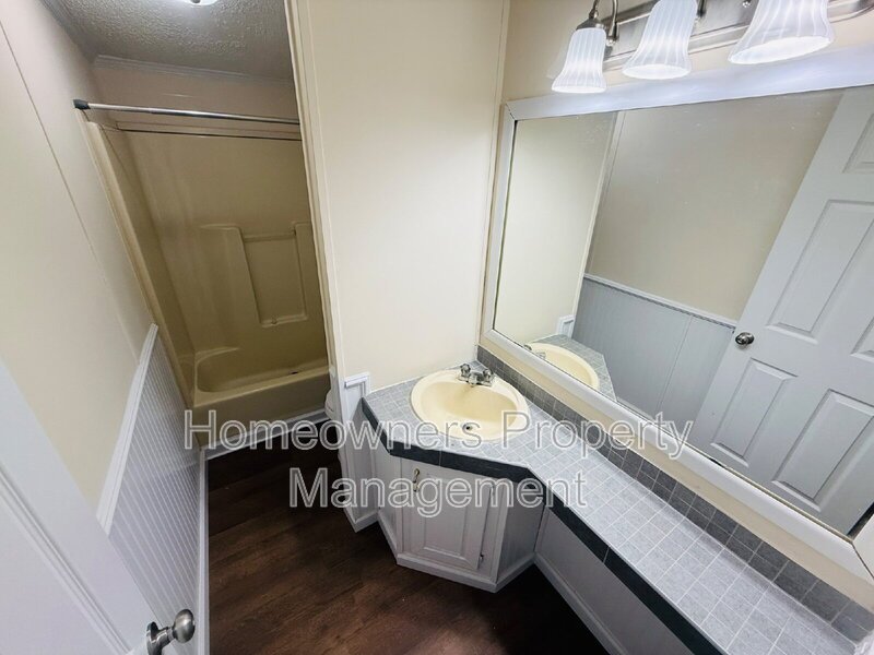 Welcome to 37 Jefferson Ln property image