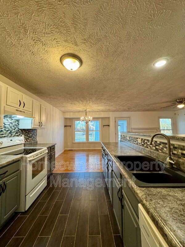 Southern Oaks property image