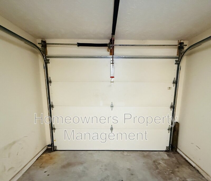 522 Longview Dr. Apt B ~ COMING SOON ~ property image