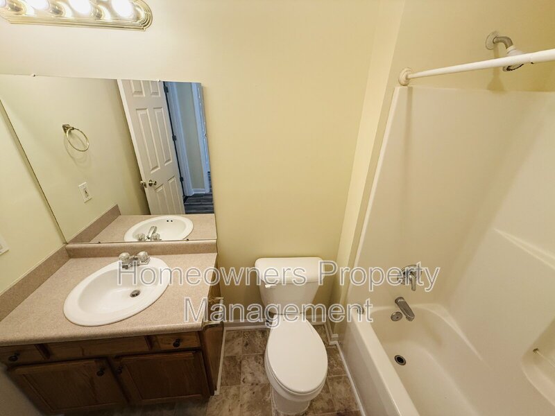 522 Longview Dr. Apt B ~ COMING SOON ~ property image