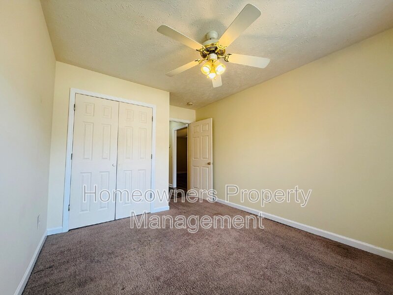 522 Longview Dr. Apt B ~ COMING SOON ~ property image
