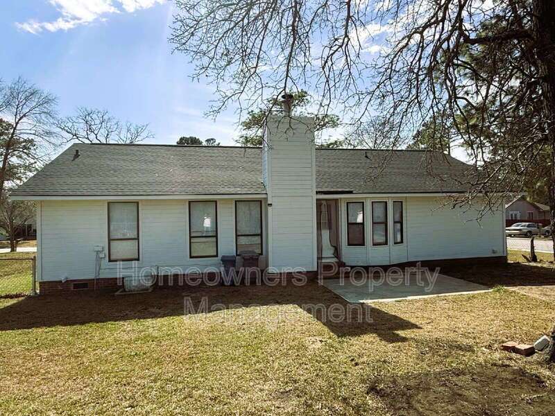 Cozy Fayetteville Gem at 6920 Kizer Dr property image