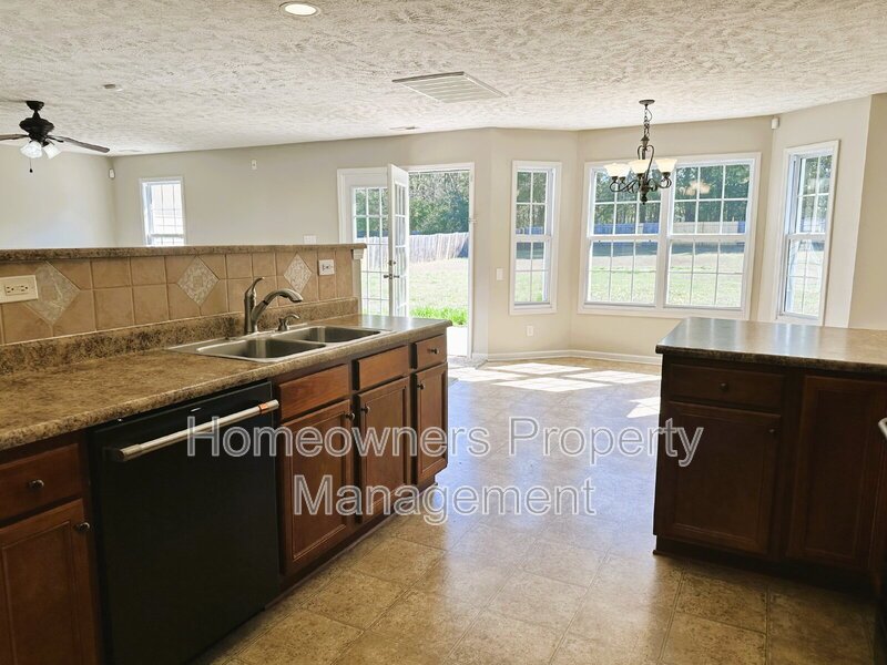 345 Belmont Drive Raeford, NC 28376 property image