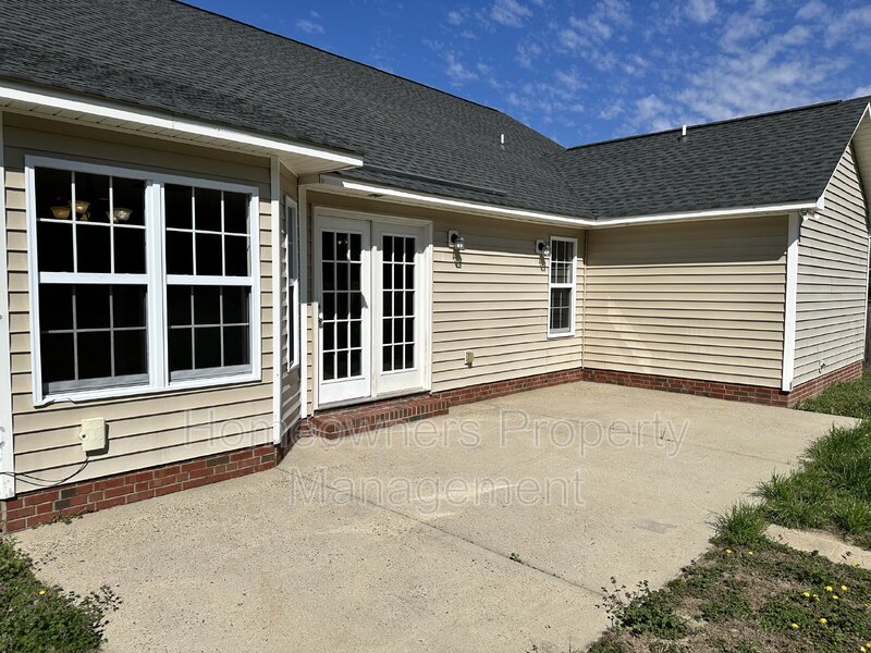 345 Belmont Drive Raeford, NC 28376 property image