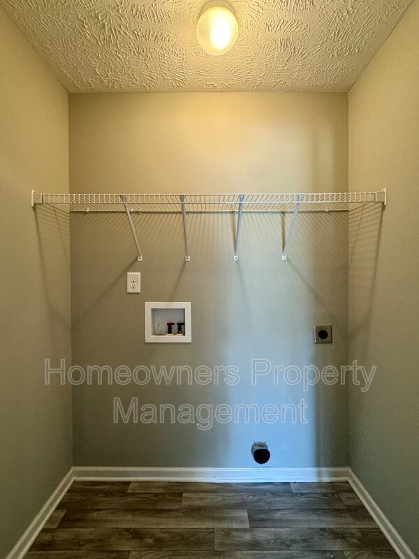 Charming 3-Bed Home with Hardwood Elegance & Cozy Fireplace in Raeford! property image