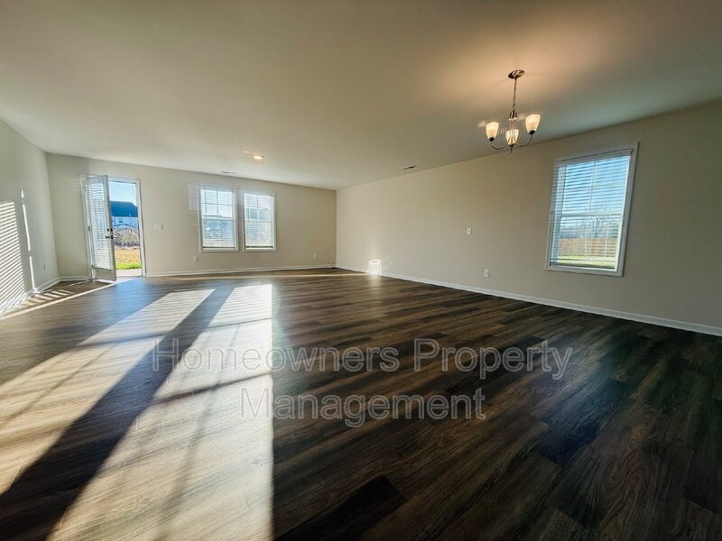 Charming 3-Bedroom Gem with Granite Touches at 1511 Percheron Path! property image