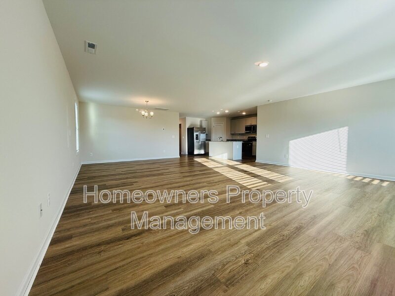 Charming 3-Bedroom Gem with Granite Touches at 1511 Percheron Path! property image