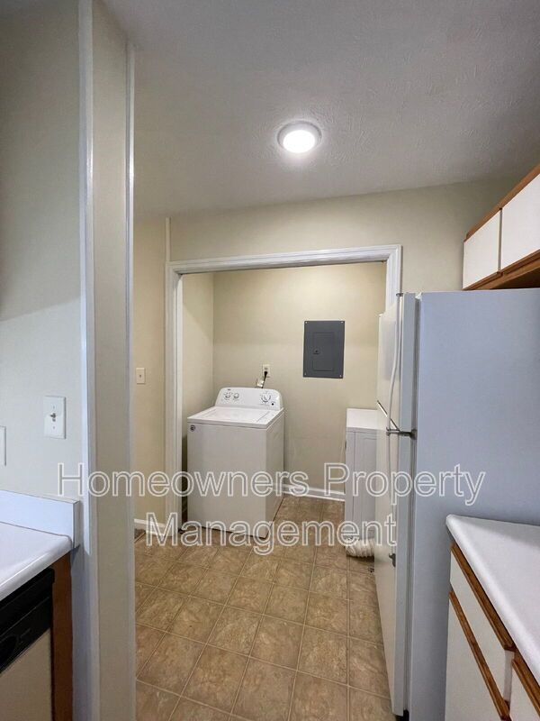 224-1 Waterdown Dr property image