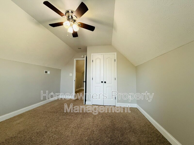 4033 Des Planes Ave, Fayetteville! property image