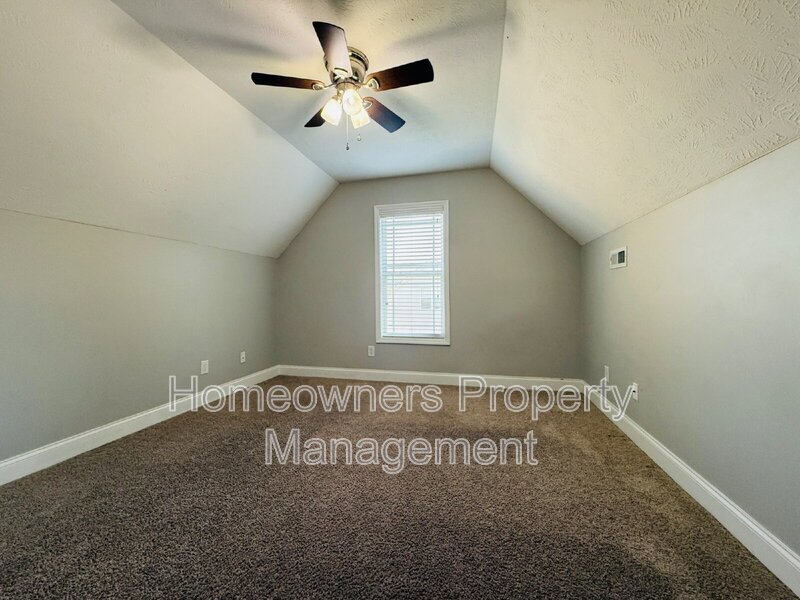 4033 Des Planes Ave, Fayetteville! property image