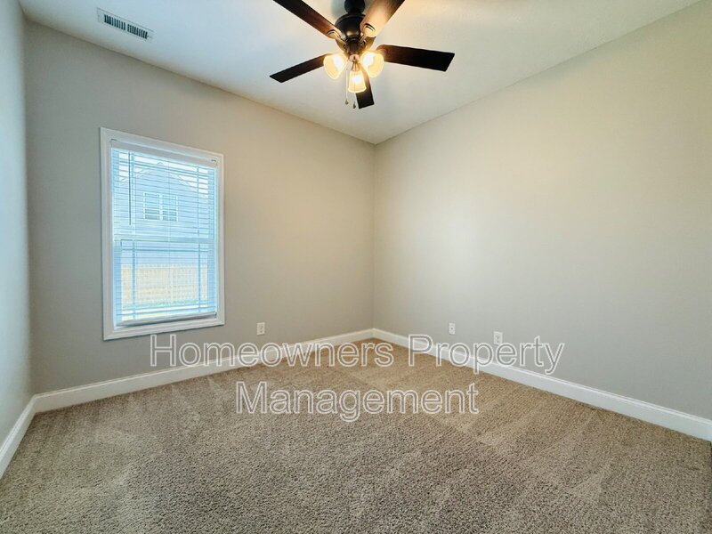 4033 Des Planes Ave, Fayetteville! property image