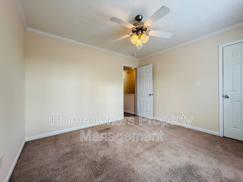 3332-C Kenmont Lane property image